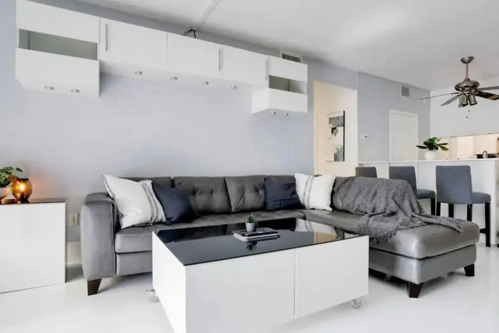 公寓 Chic Penthouse: 3br X Pool X Gym X 2 Parking Spots 迈阿密