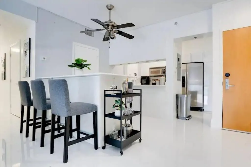 Chic Penthouse: 3br X Pool X Gym X 2 Parking Spots 公寓