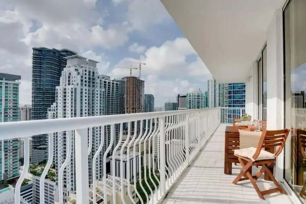 公寓 Chic Penthouse: 3br X Pool X Gym X 2 Parking Spots *