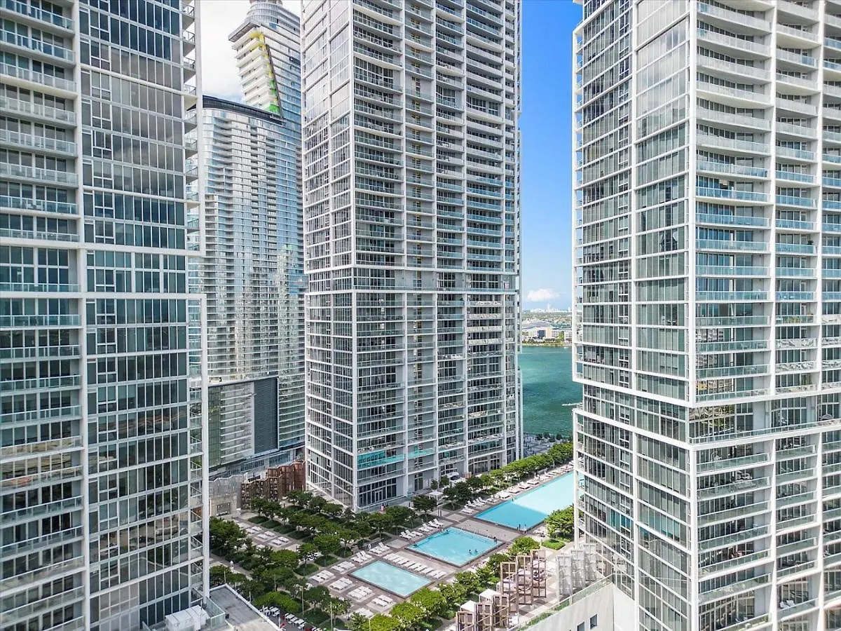 Apartment Limited Time 1br 1bath Located At Icon Brickell Miami