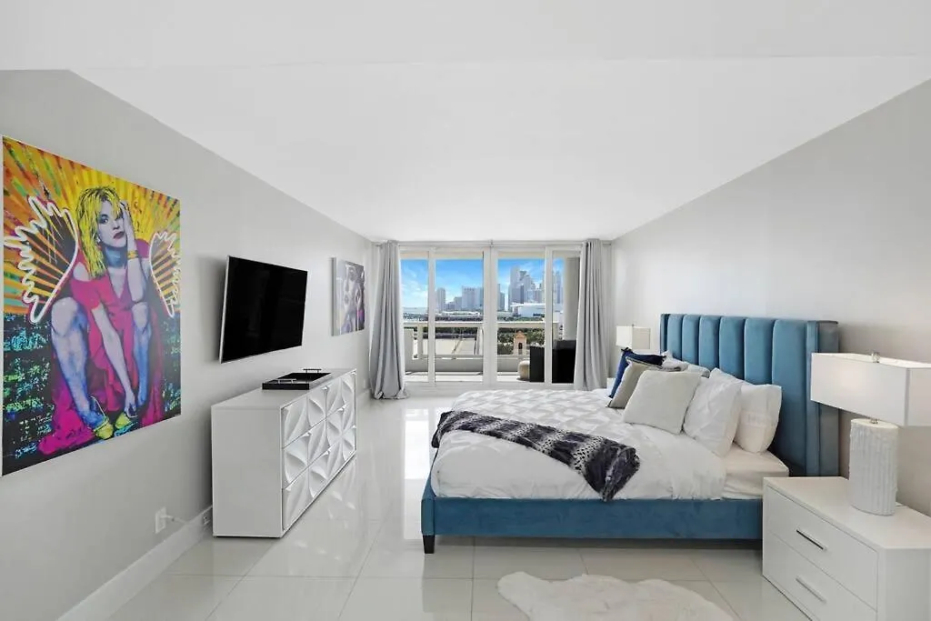 דירה The Marilyn! Renovated And Amazing Skyline Views!