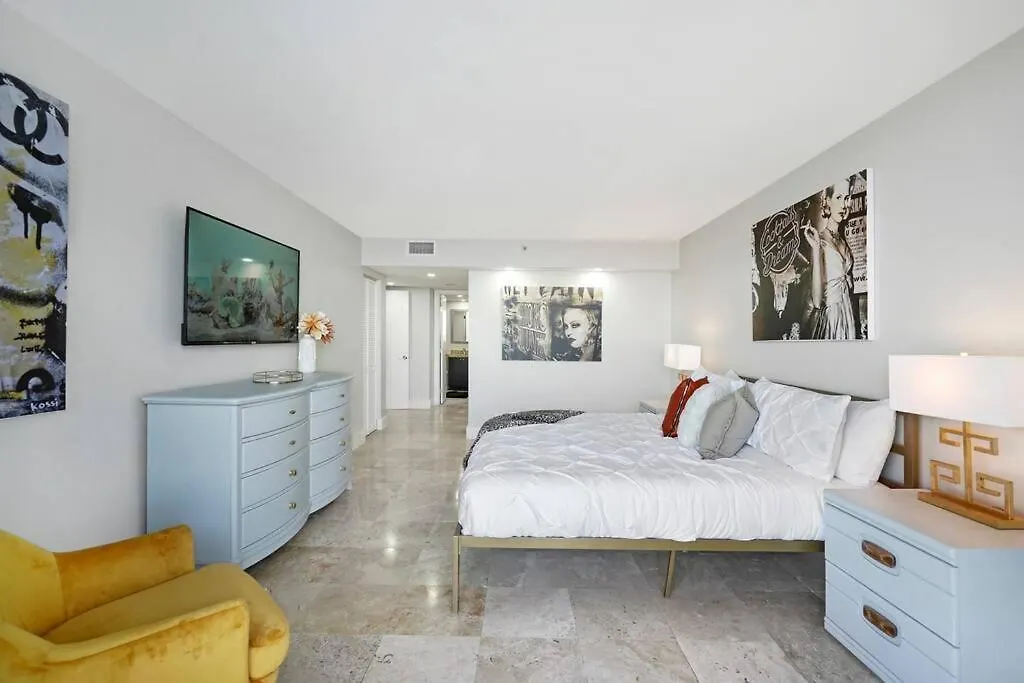 The Audrey! Penthouse With Direct Water Views! アパート *