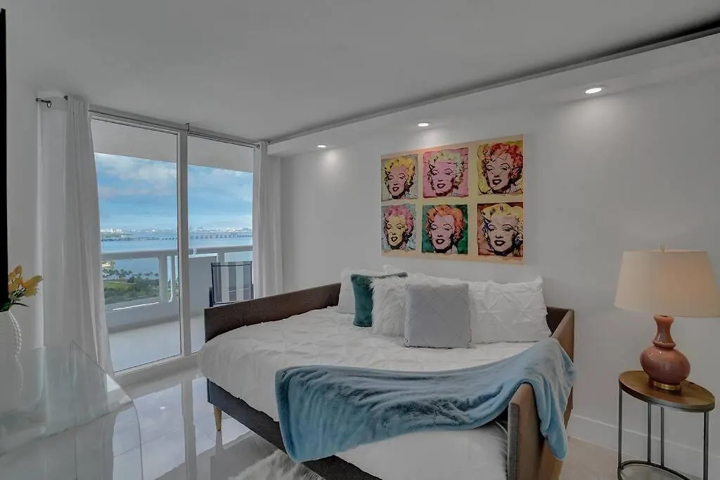 Elevate! Water And Park Views Apartment *