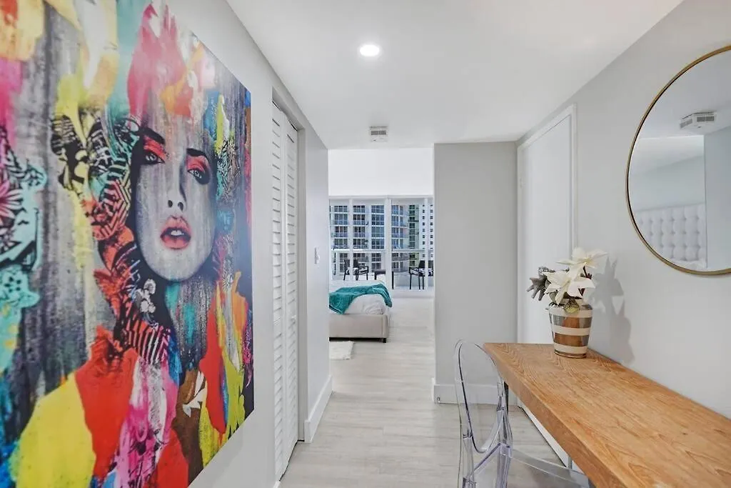 Unforgettable! Water & Park Views, 4 Bedrooms! Apartment