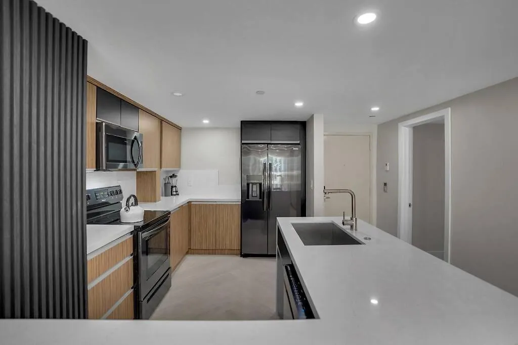 Apartment Visions! Water And Skyline Views! Brand New Miami