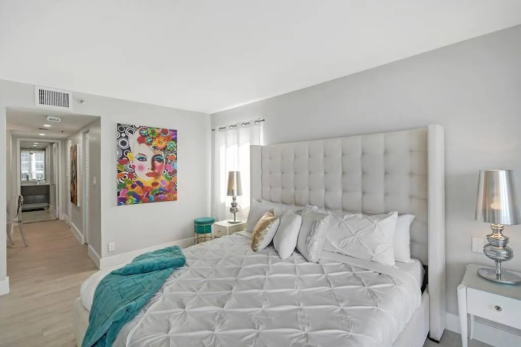 Unforgettable! Water & Park Views, 4 Bedrooms! Apartment Miami