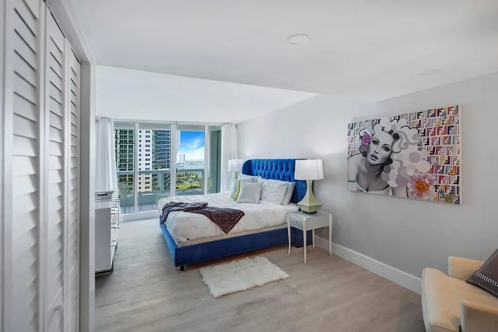 Unforgettable! Water & Park Views, 4 Bedrooms! Apartment