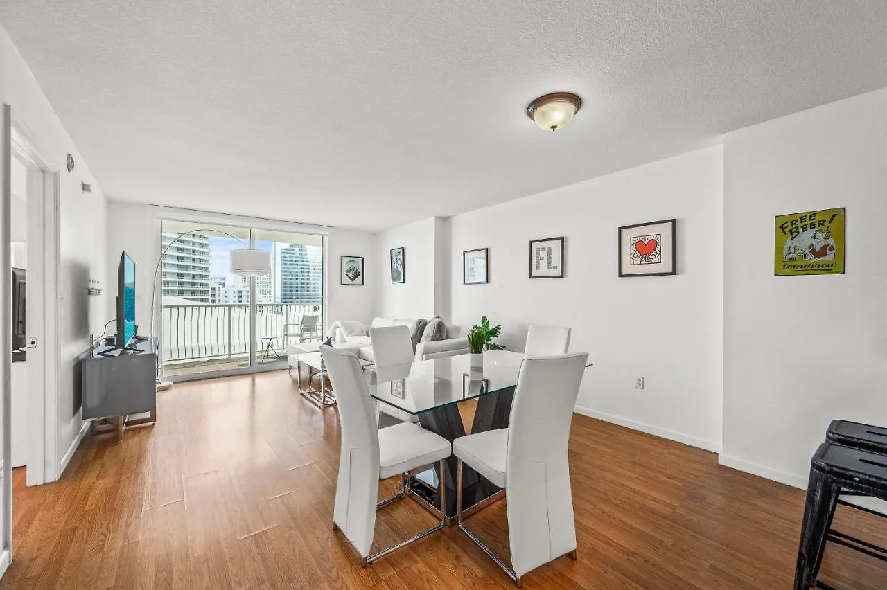 Daire Amazing High Rise At Brickell With Pool View