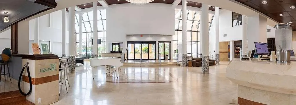 Regency Airport By Sonesta Hotel 3*