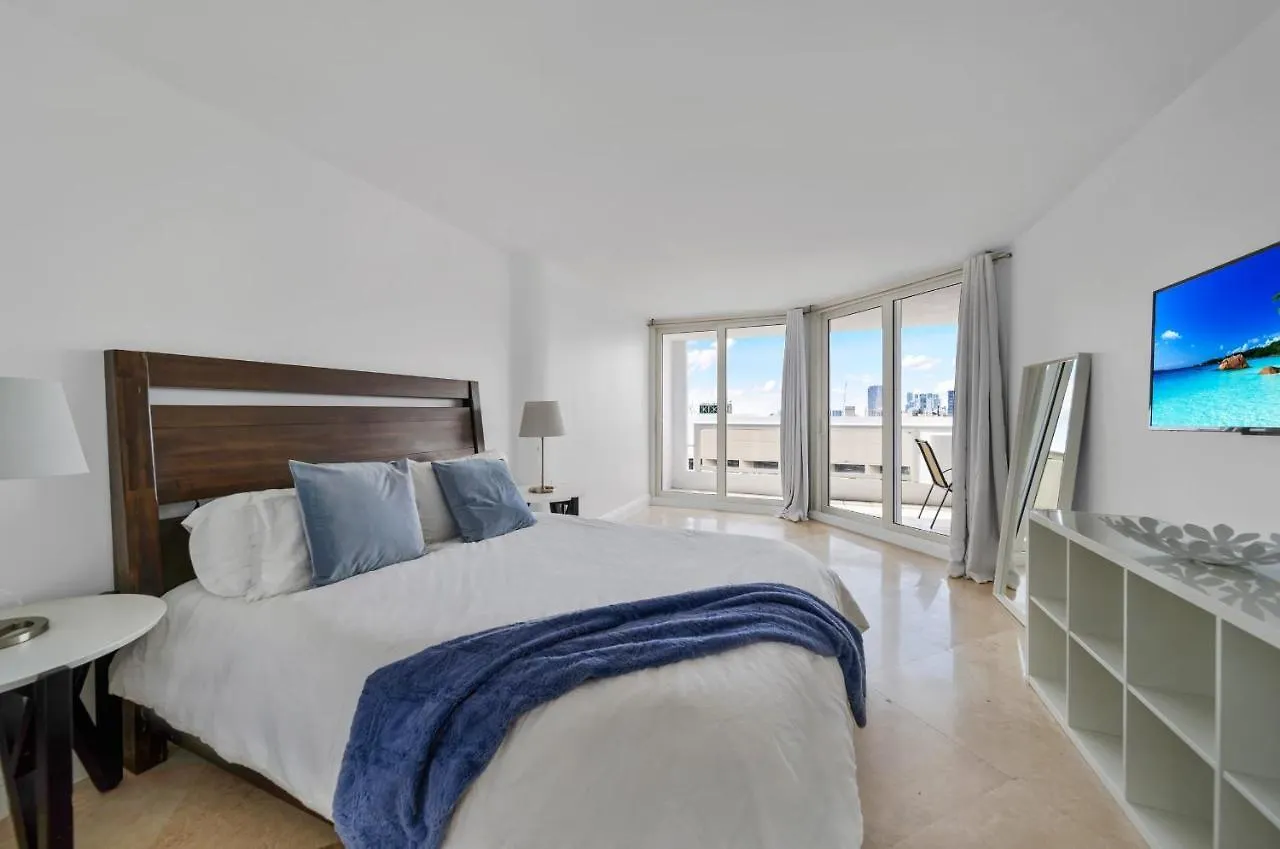 The Grand Oasis Miami