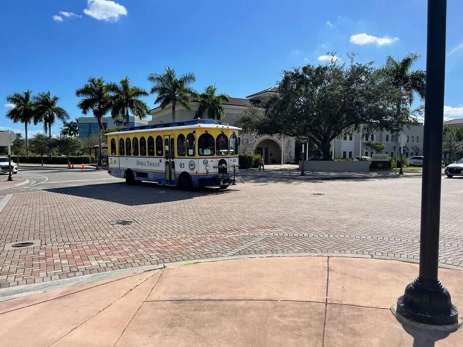 Stunning In Downtown Doral Apartment Miami