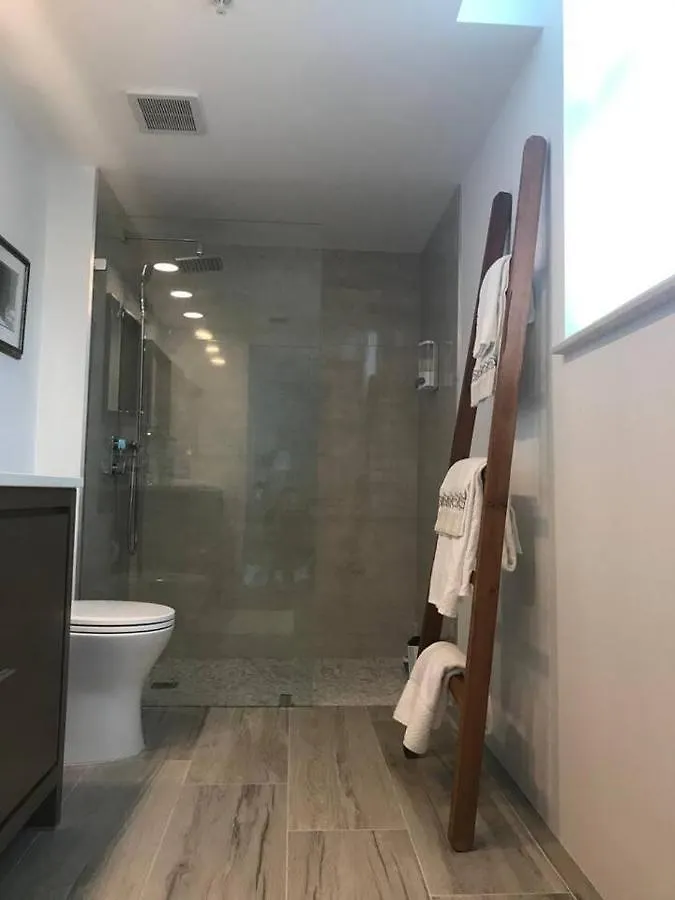 Lux - Brickell Unit *