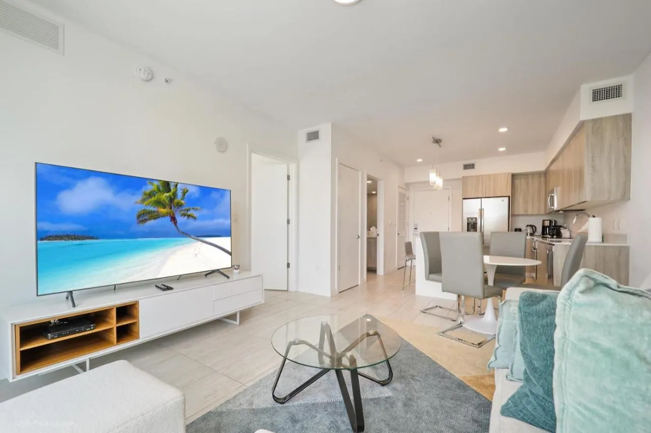 Quadro Residences By Ionica *