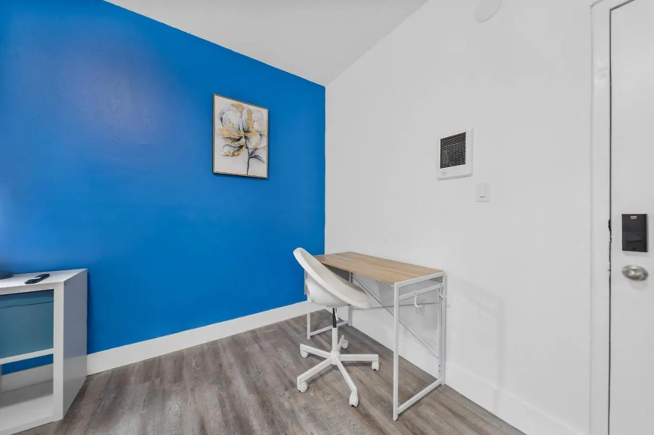 Enchanting Studio In Little Havana Μαϊάμι