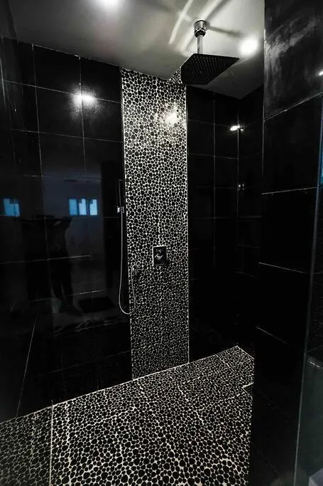 Exquisite Luxe 3 Bed With Hot Tub! * Miami