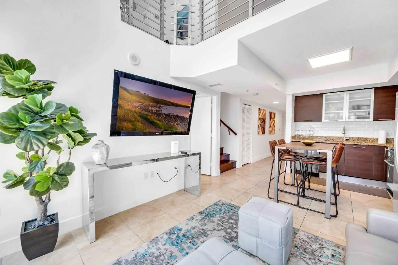 *spacious 2br Loft Brickell W/stunning Views* 迈阿密