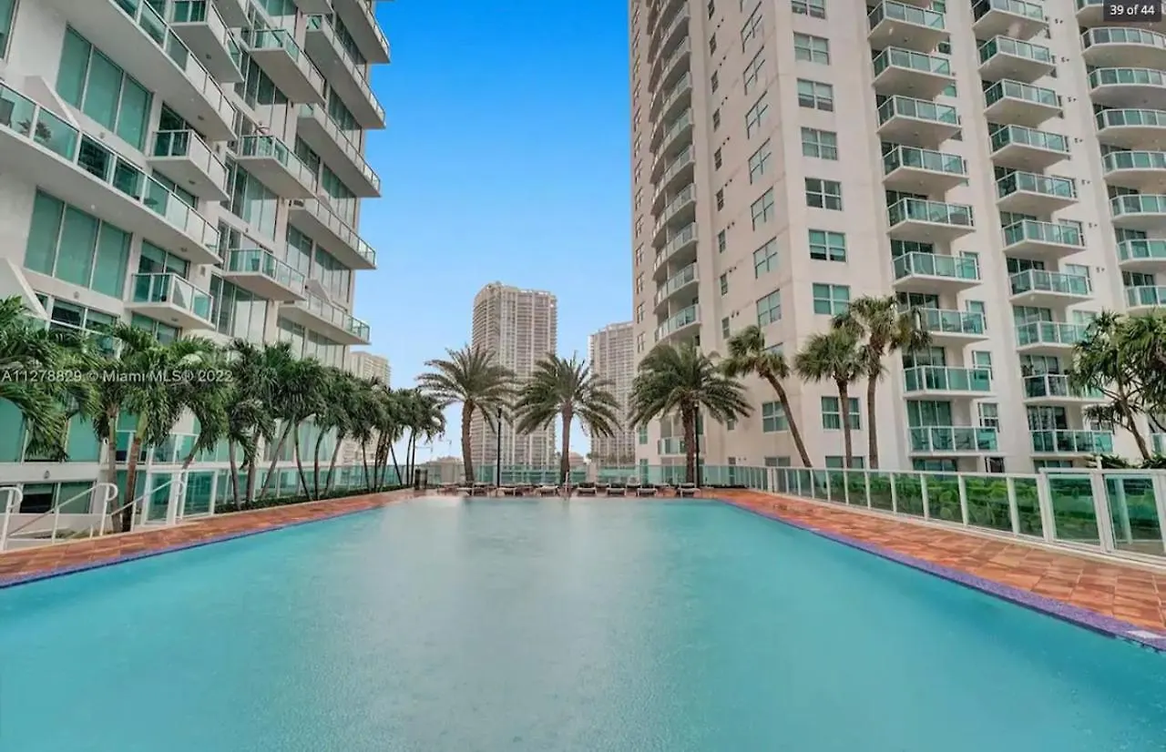 *spacious 2br Loft Brickell W/stunning Views* * 迈阿密