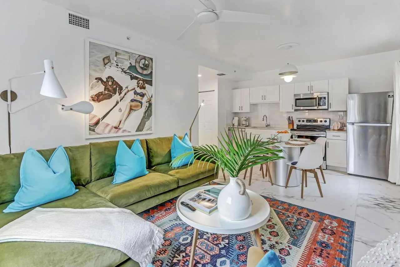 Wynwood Jumbo - Sleeps 16 & Free Parking * Miami