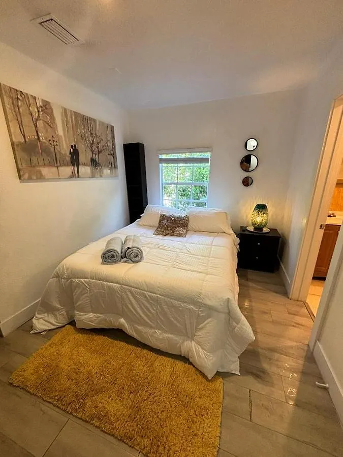 Casa vacanze Quiet & Centrally Located House - Private Parking, Laundry And Storage For Luggage