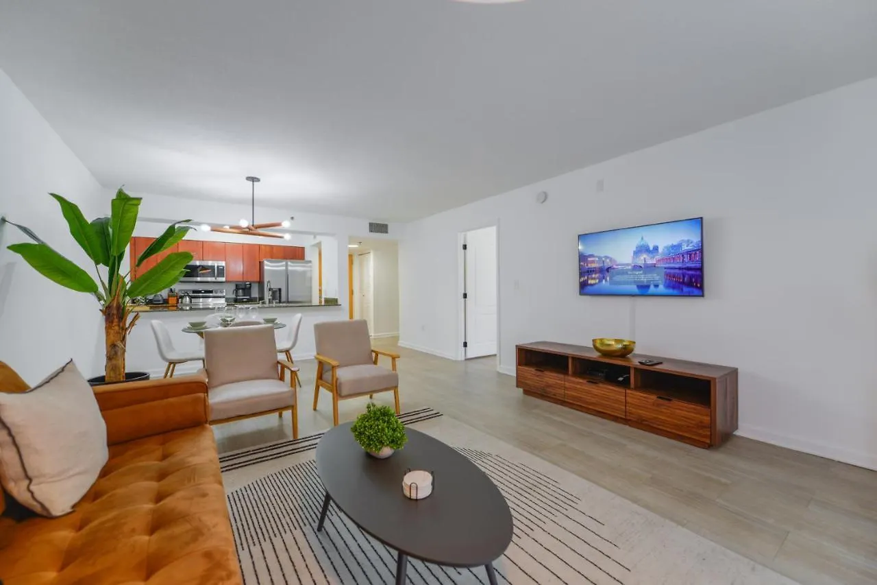 Apartment With Panoramic Views In Brickell *