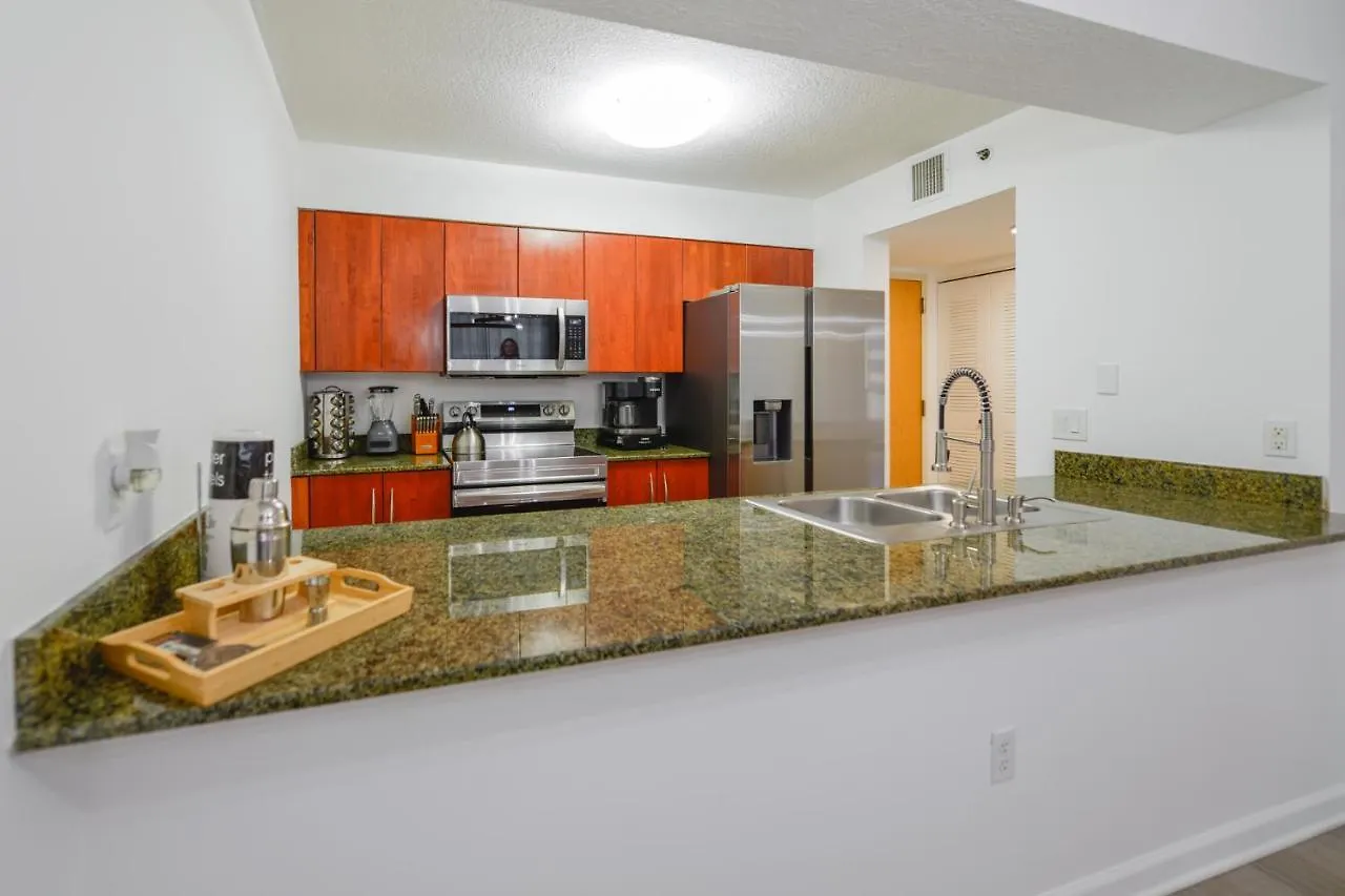 With Panoramic Views In Brickell Apartment