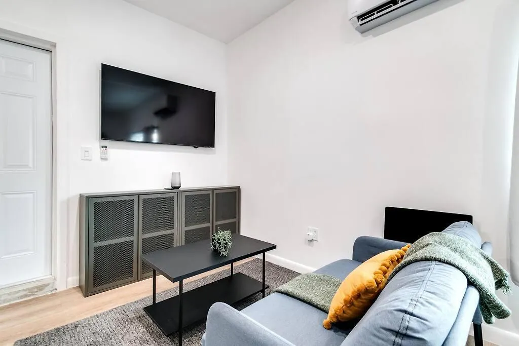 Coral Way In Quiet Area Fast Internet Shen 1 Διαμέρισμα