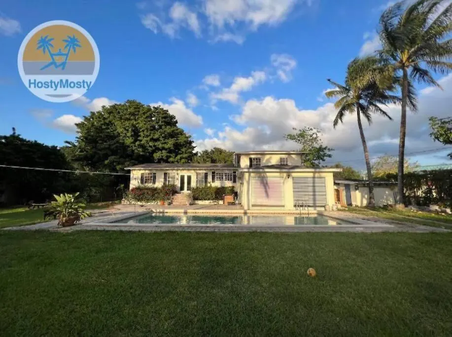 Rustica 5 Bedroom 3 Bath With Pool Next To River 1800 Semesterbostad