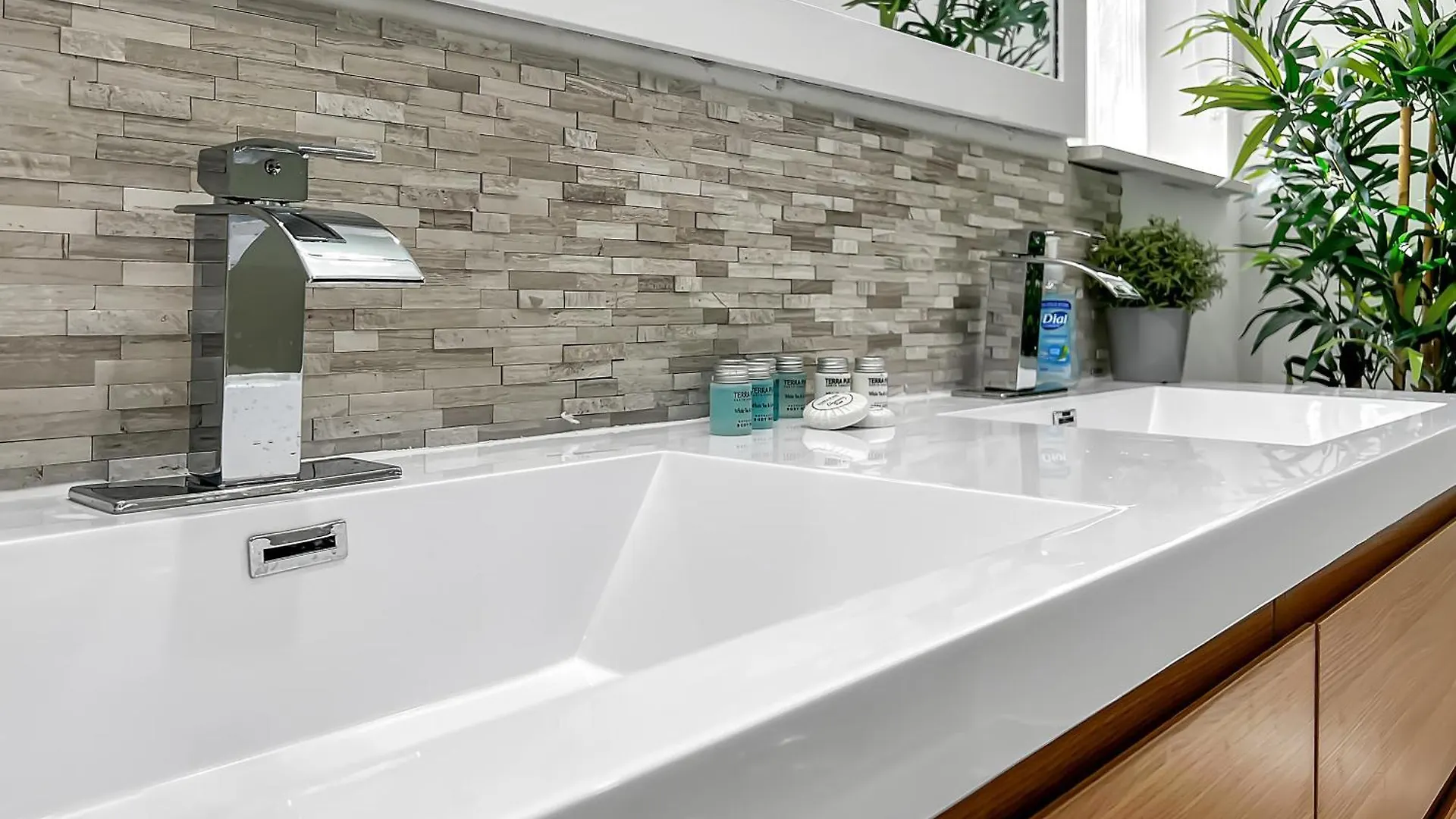 Gated Blanca 5br 3ba With Heated Pool & Bbq Daire Miami