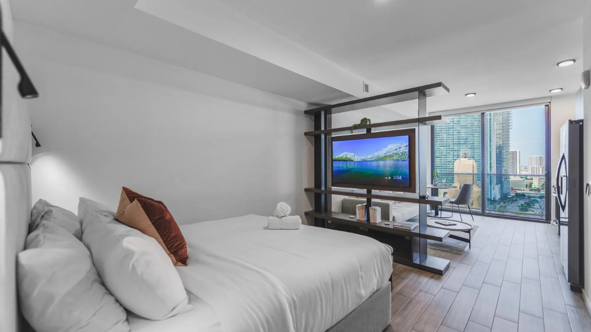 Exclusive Oasis: Charming Studio Near To Bayfront Park *