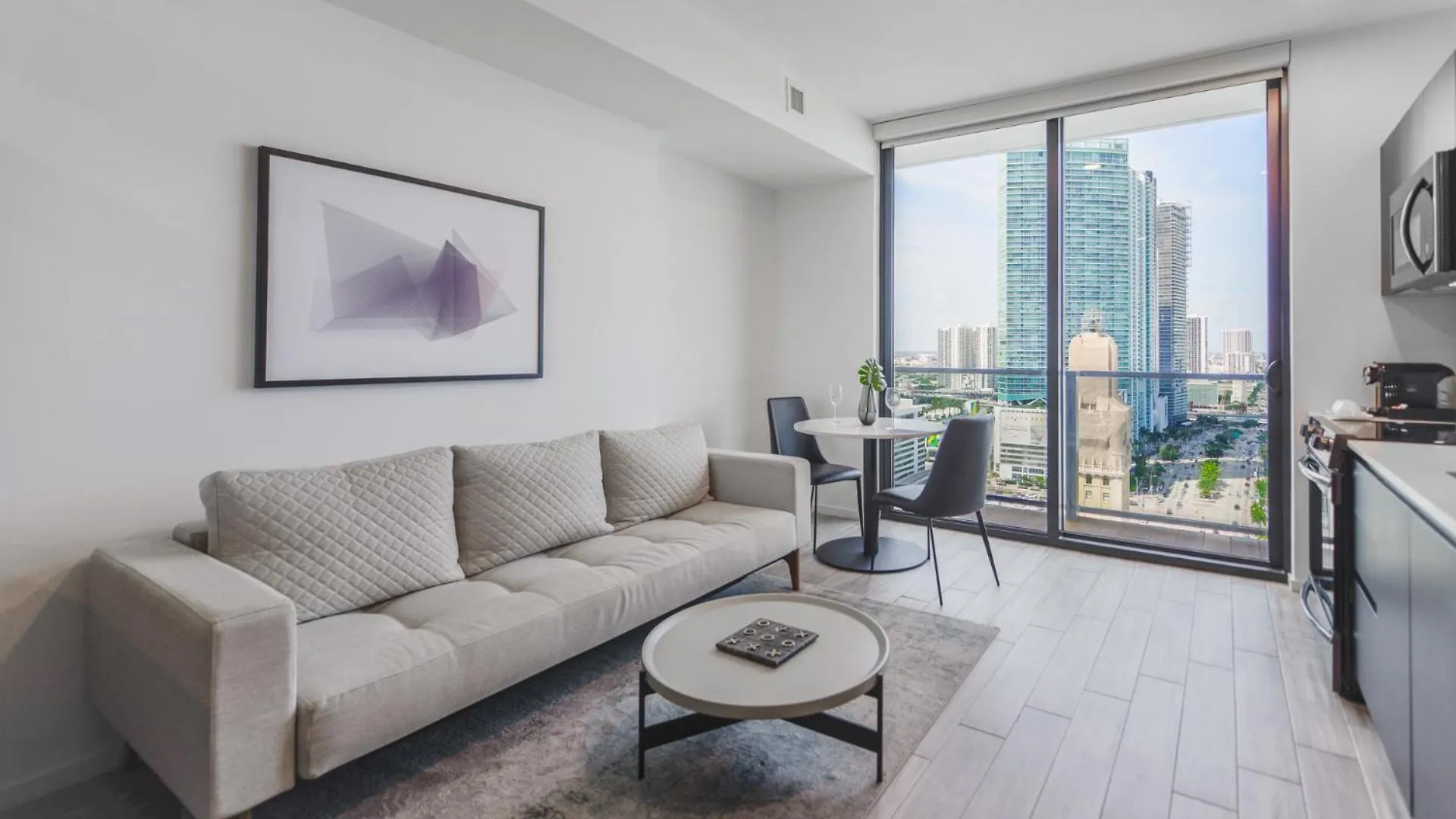 Exclusive Oasis: Charming Studio Near To Bayfront Park Apartman *