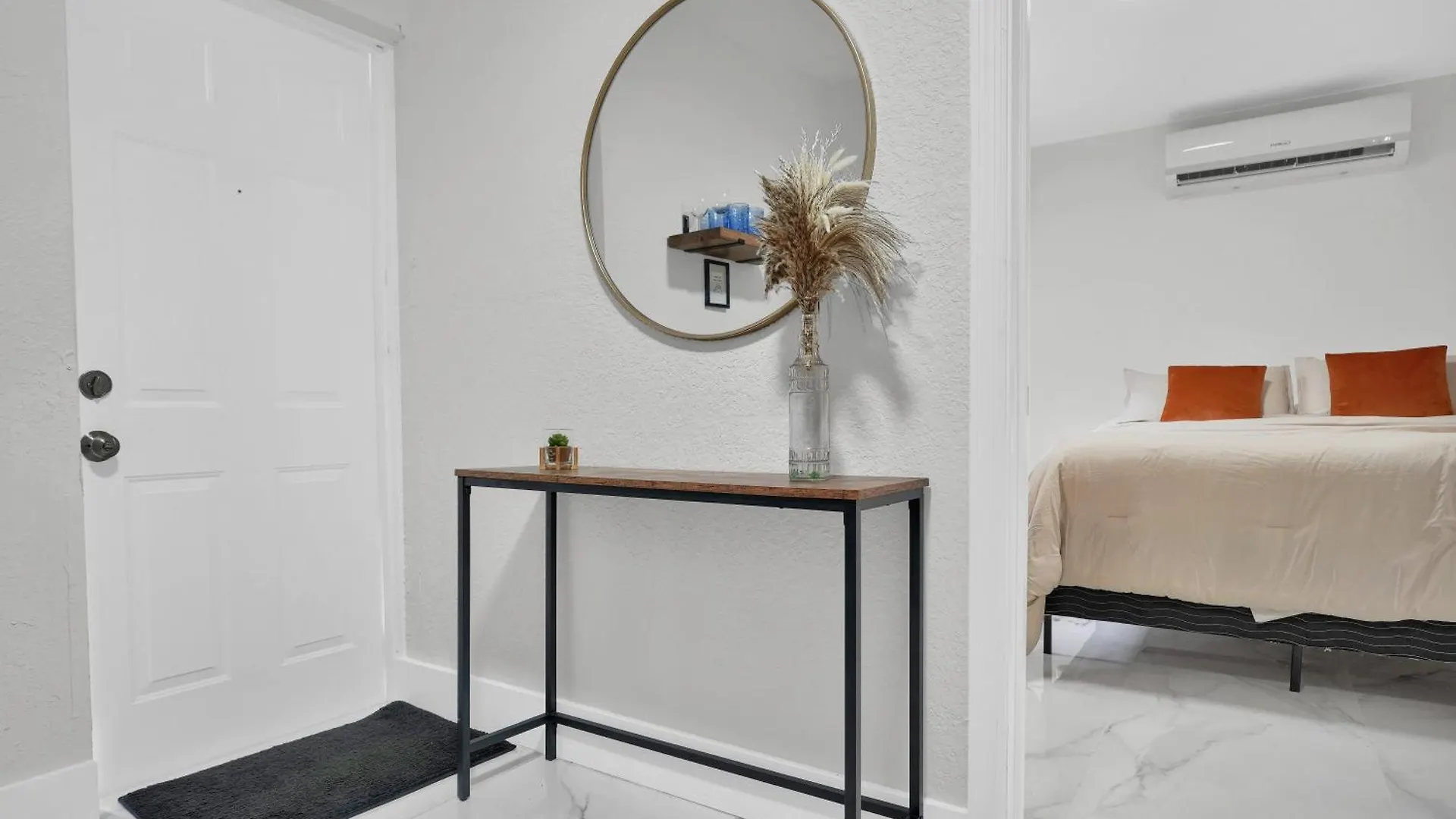 Azul - Fully-stocked, 1br With Private Patio And Free Parking