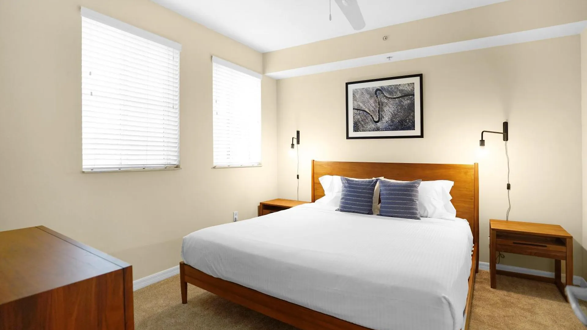 Dharma South At Red Road Commons Apartment *