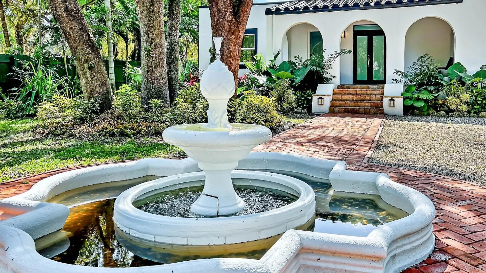 Tropicale Stunning 4 Bedroom 4 Bath With Pool And Bbq * マイアミ