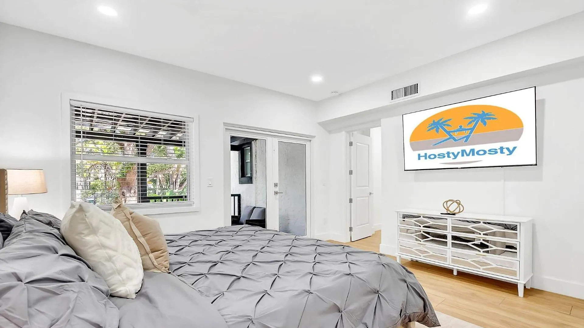 別荘 Tropicale Stunning 4 Bedroom 4 Bath With Pool And Bbq マイアミ