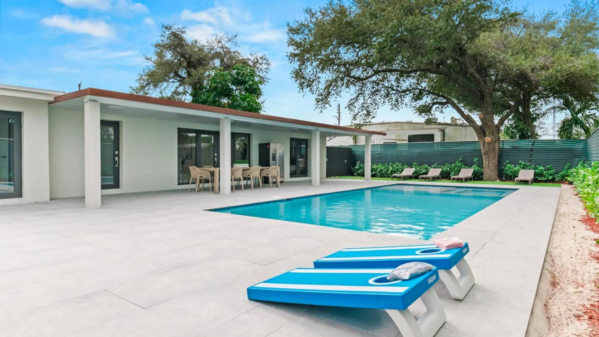 The Palace Pickleball Gameroom Heated L26 *