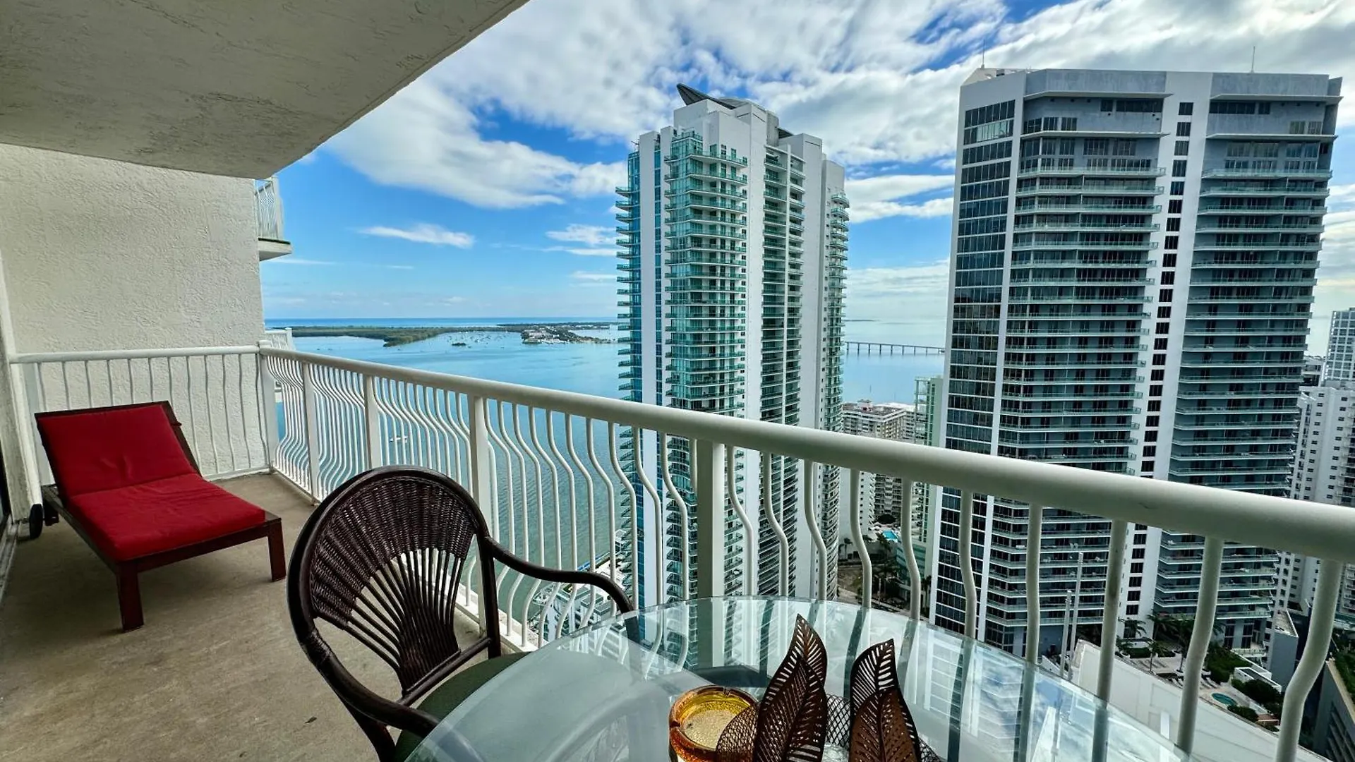 Apartament Brickell Unit, Amazing View, Balcony, Pool, 1 Free Parking
