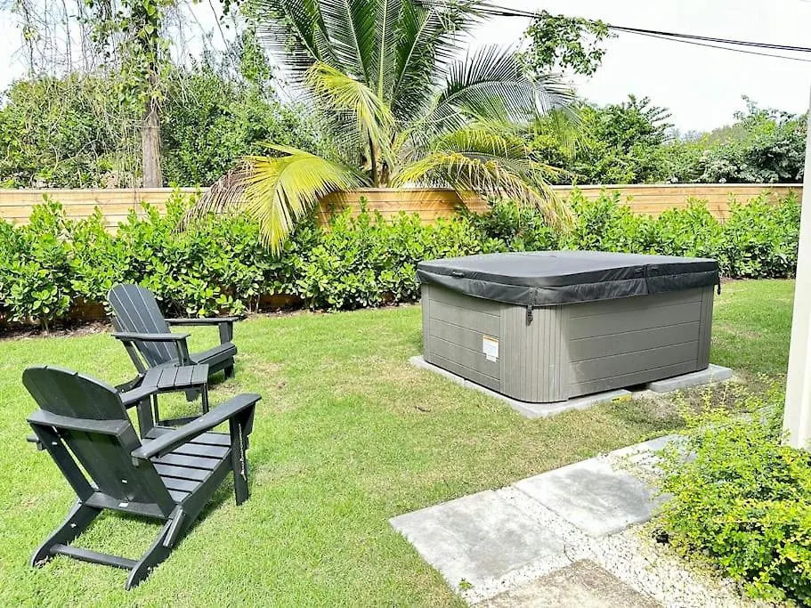 Coconut Grove Mid-century Jungle Oasis *