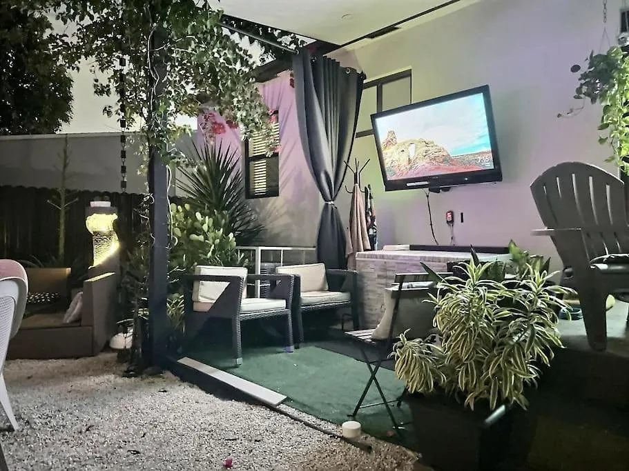 Jacuzzi•glamping•gym•parking•bbq•soft Beds•secure מיאמי
