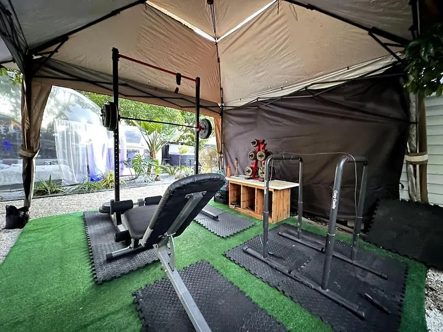 Jacuzzi•glamping•gym•parking•bbq•soft Beds•secure בית נופש