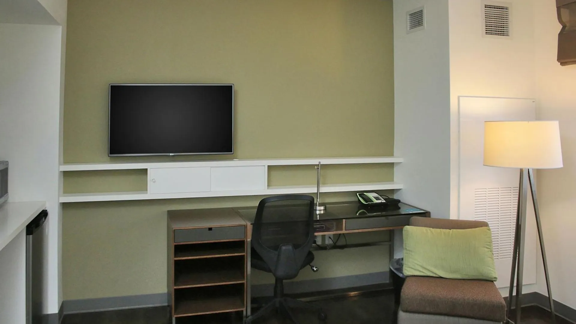 Hotel Element Miami Doral Sweetwater