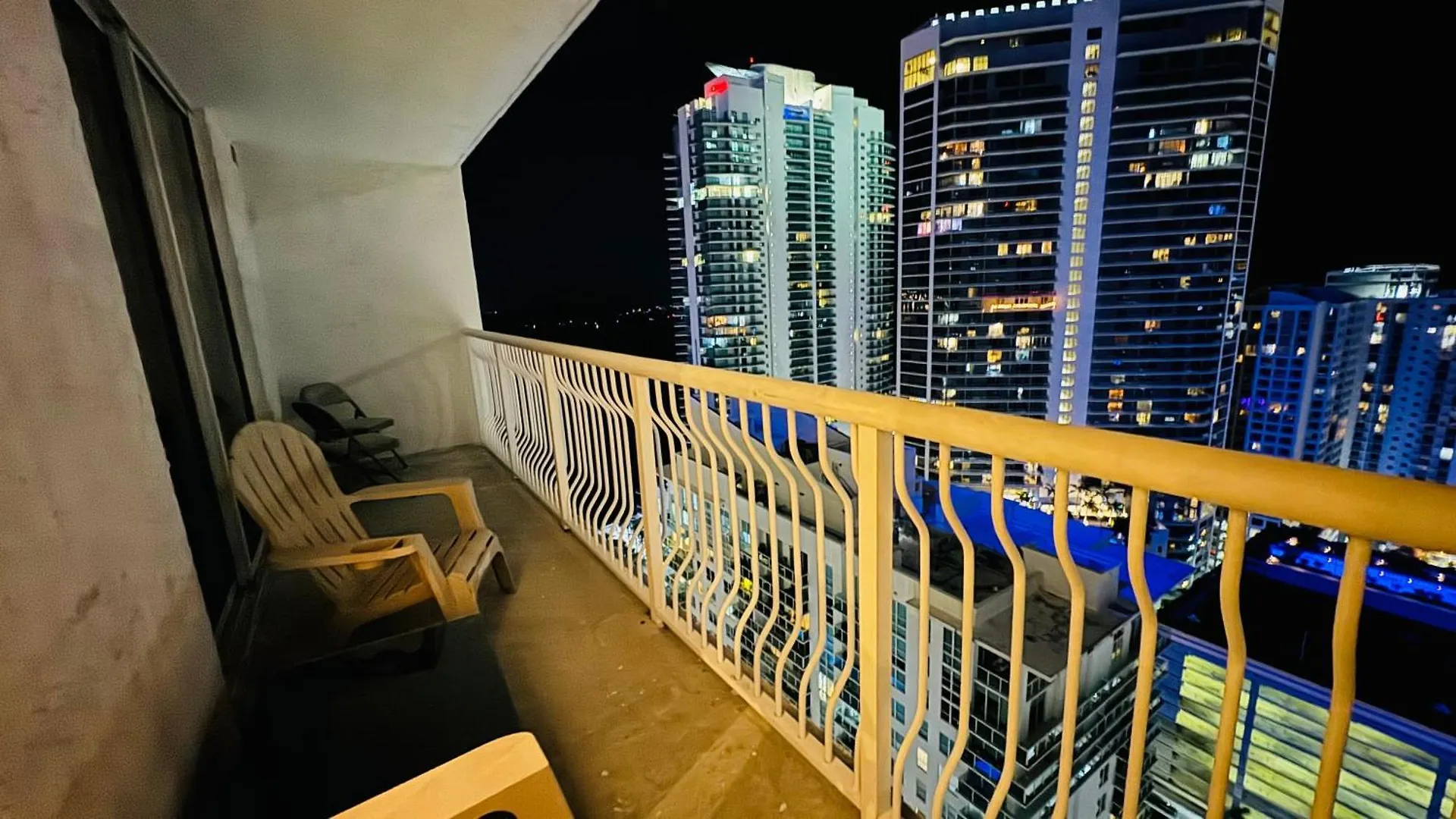 Апартаменты Upscale In The Heart Of Brickell *
