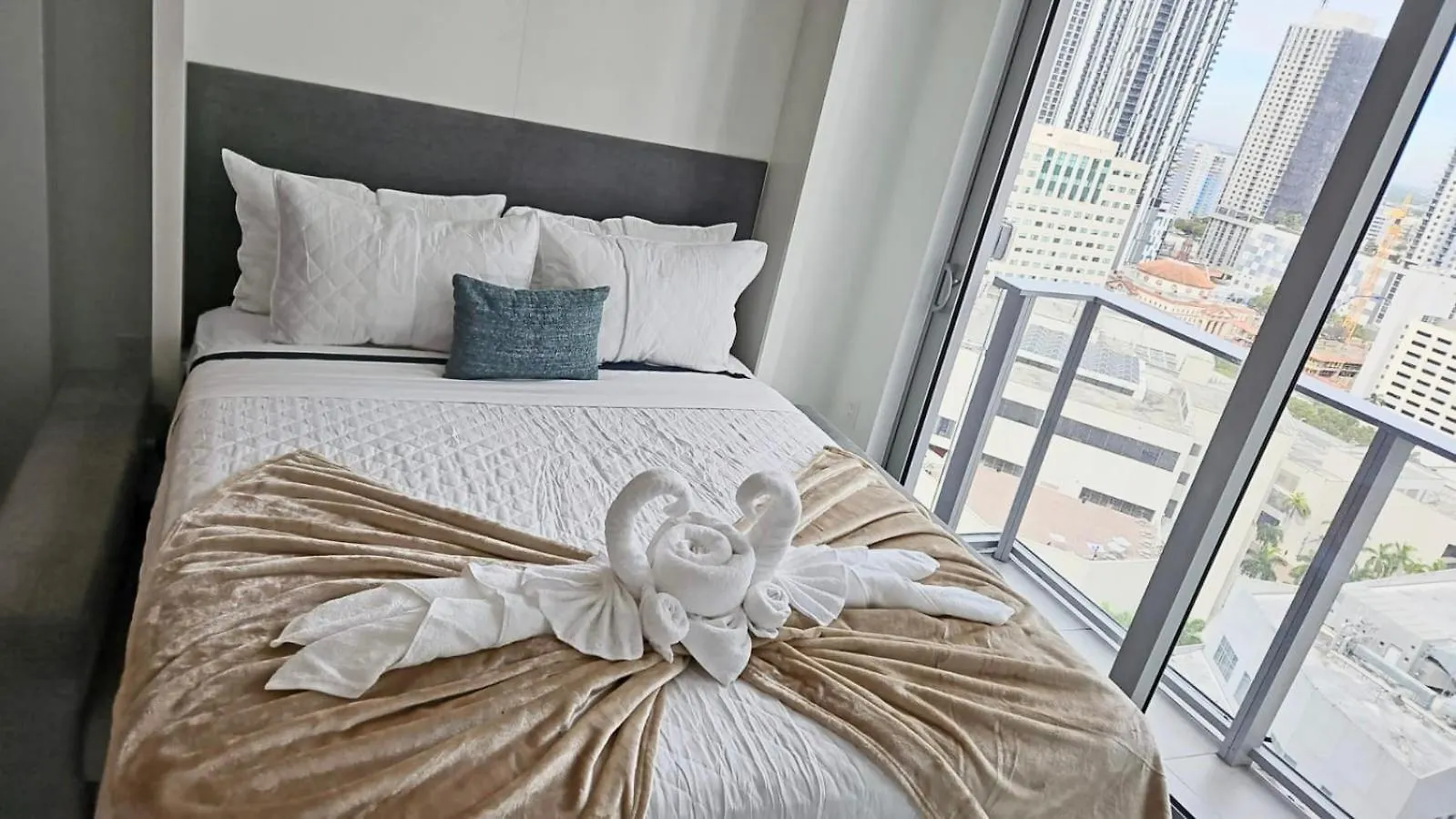 Breathtaking 1br In The Heart Appartement