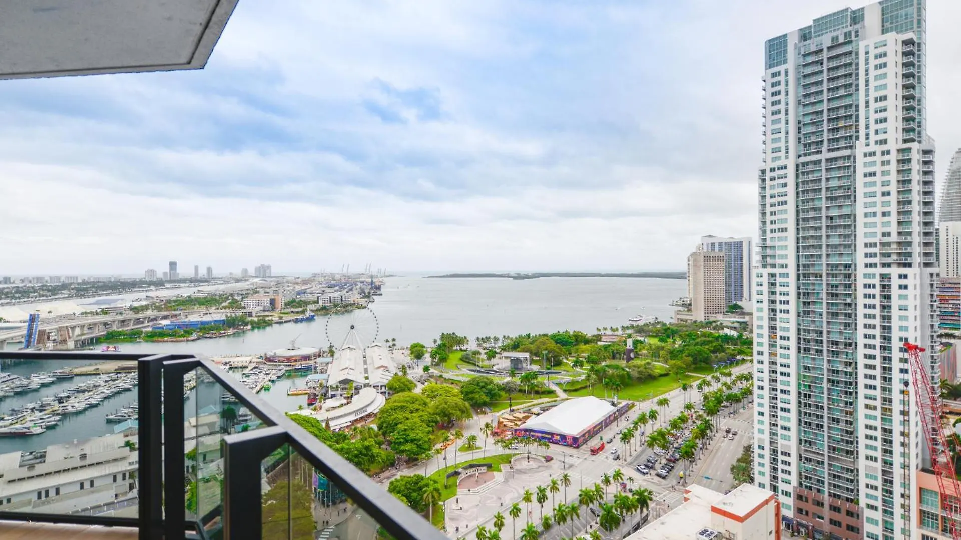 Studio With A City View Near Bayside *