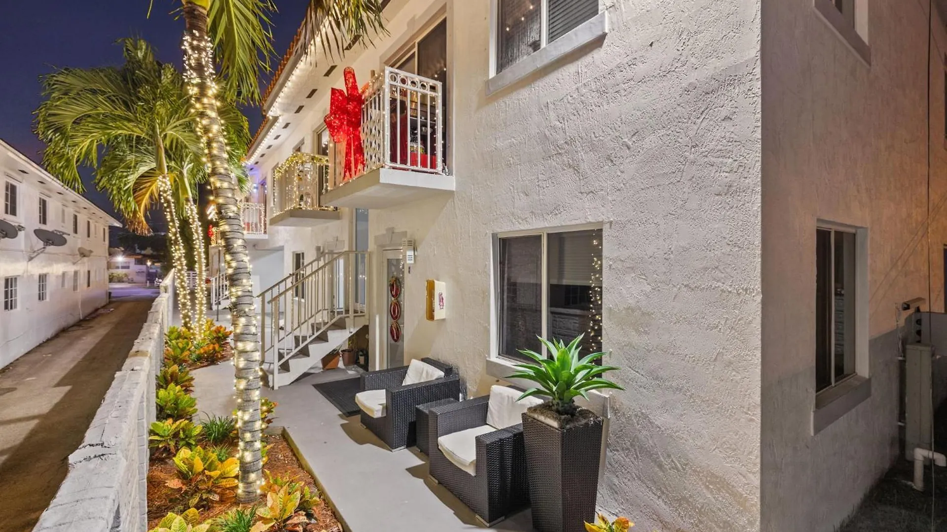 Beautiful In The Heart Of Apt 8 Apartment *