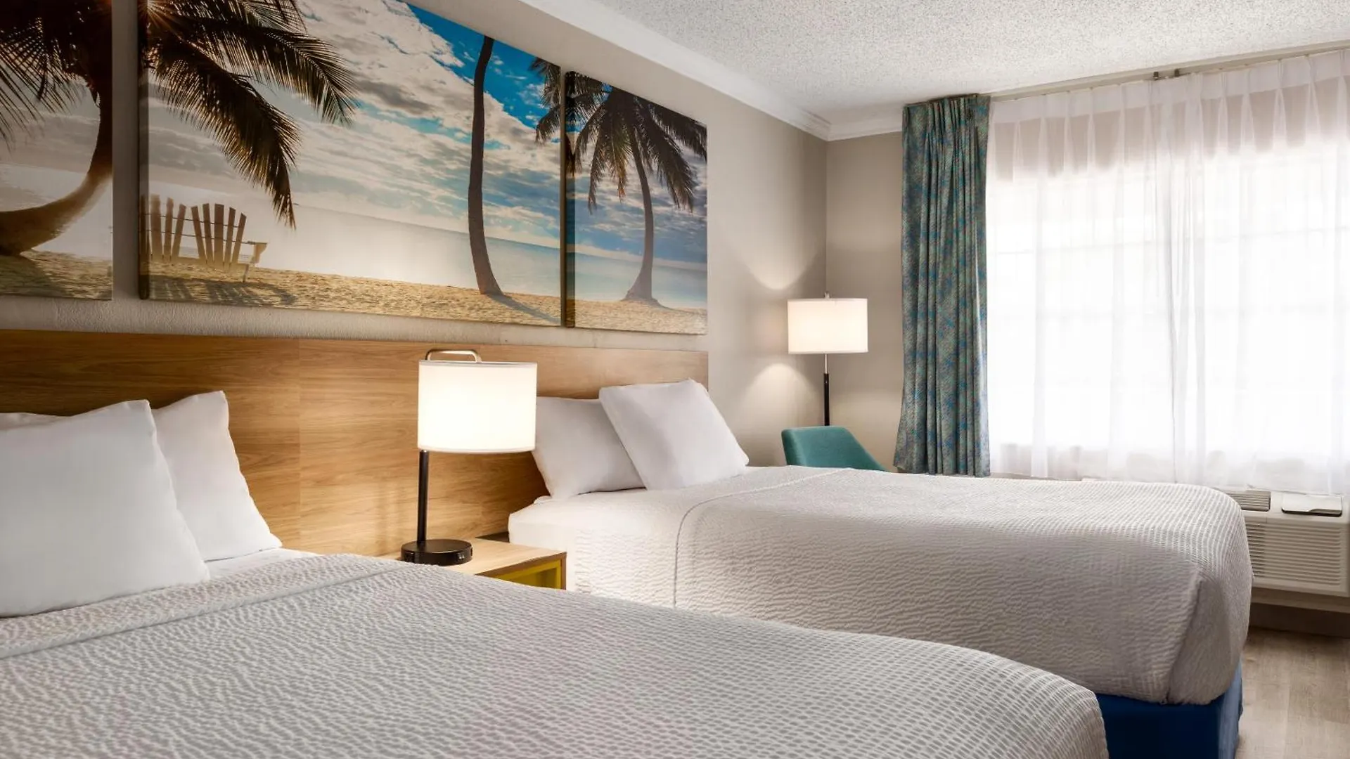 Days By Wyndham Miami Airport North 2*