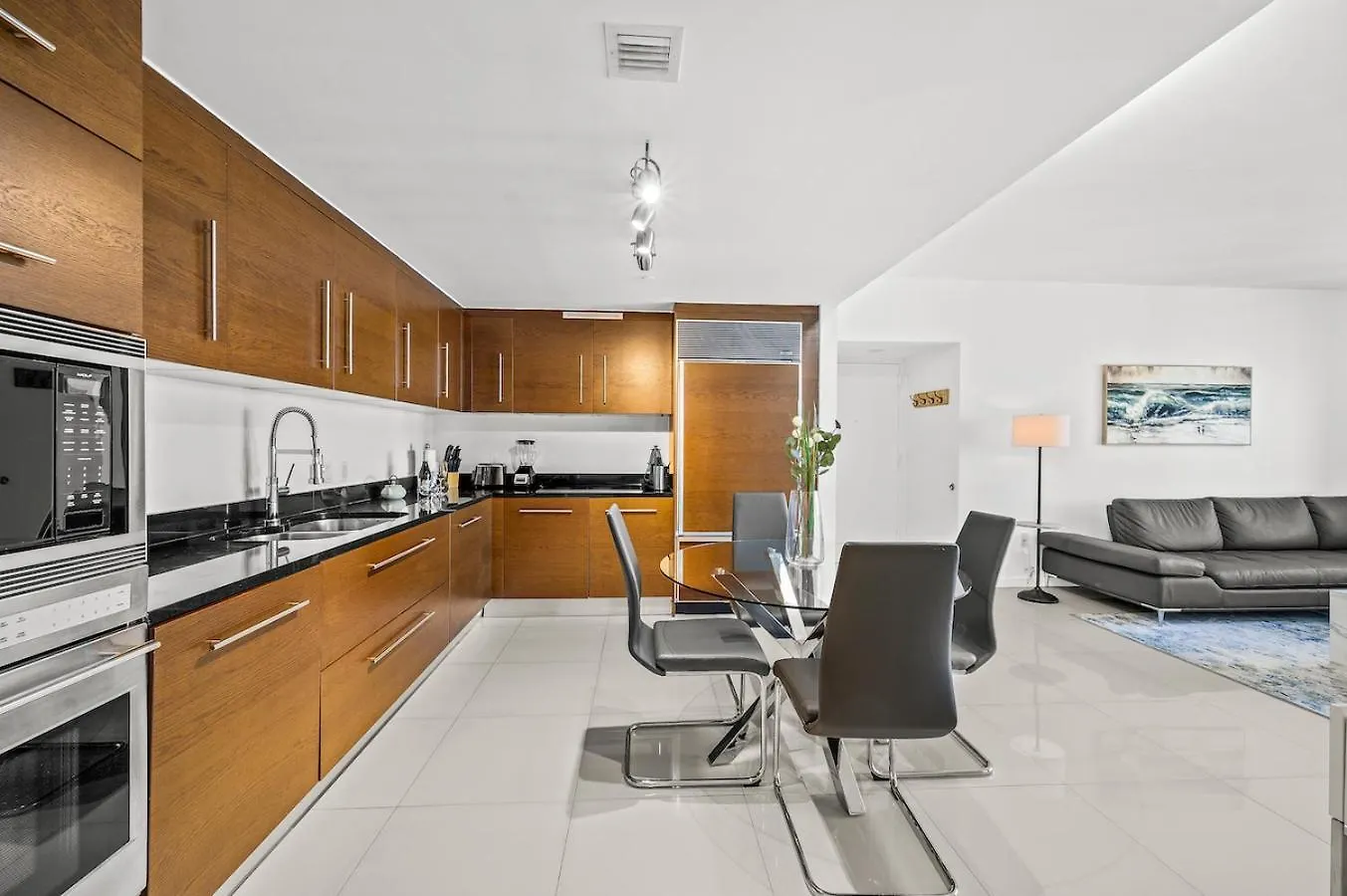 *iconic W Icon Condo/ Pool&waterviews*freespa* Appartement Miami