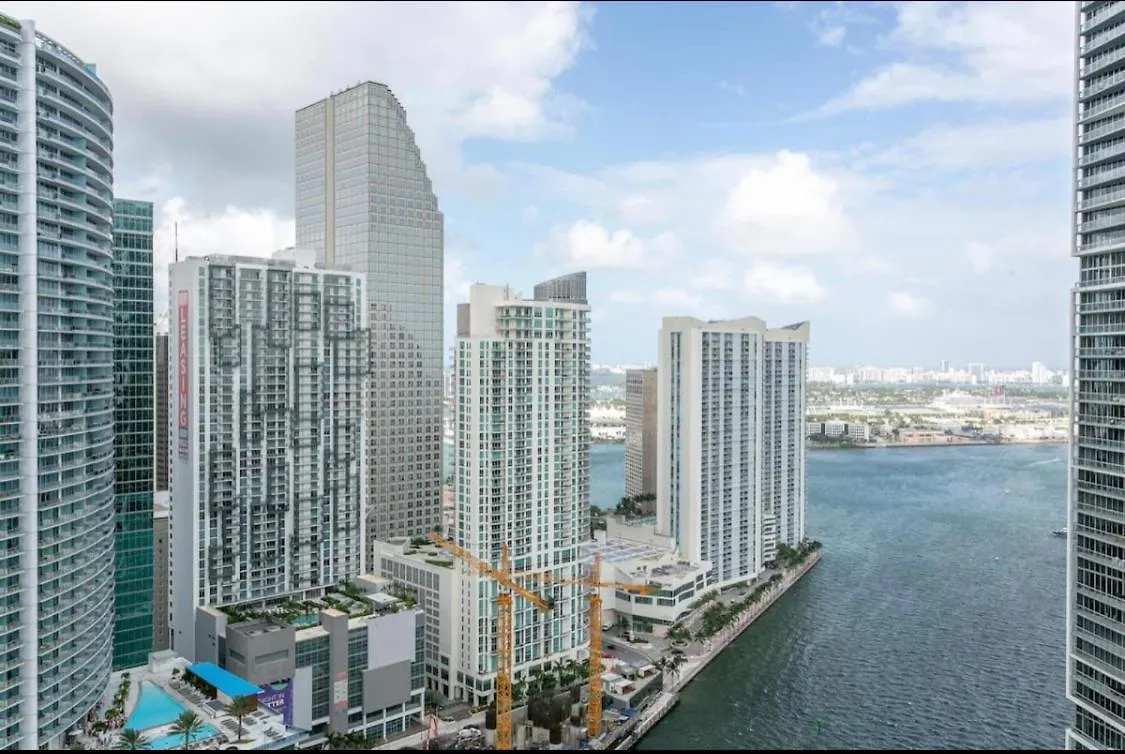 Icon Brickell Residences شقة *