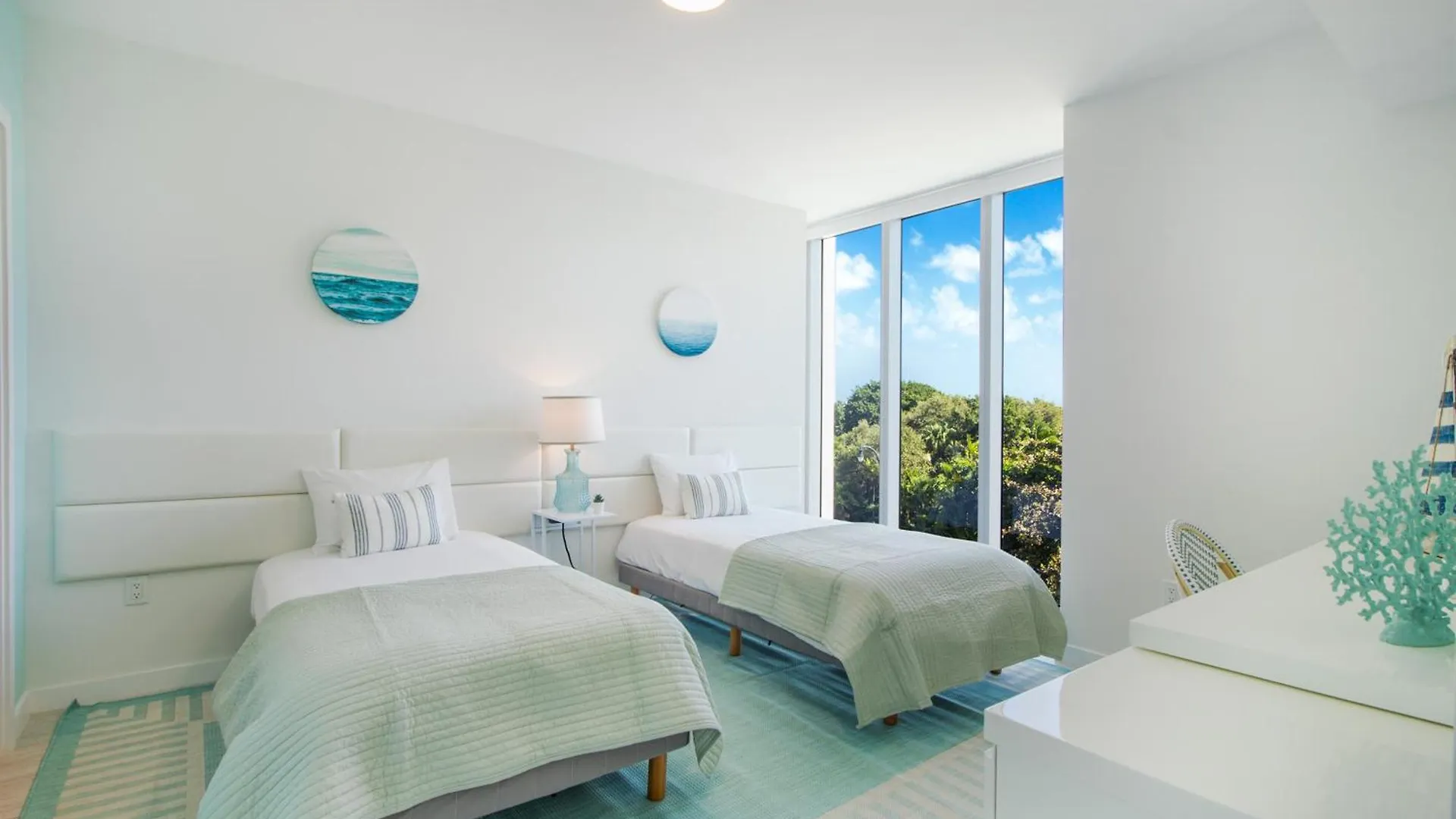 Quadro Residences By Ionica Apartment *