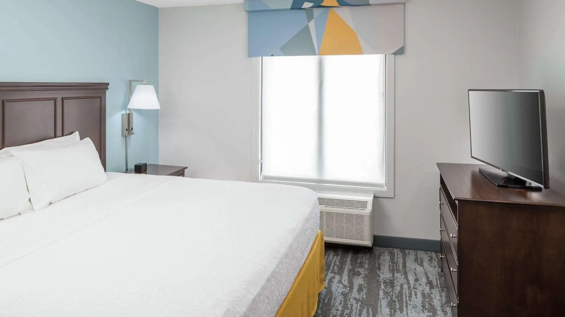 Hotel Hampton & Miami-doral Dolphin Mall