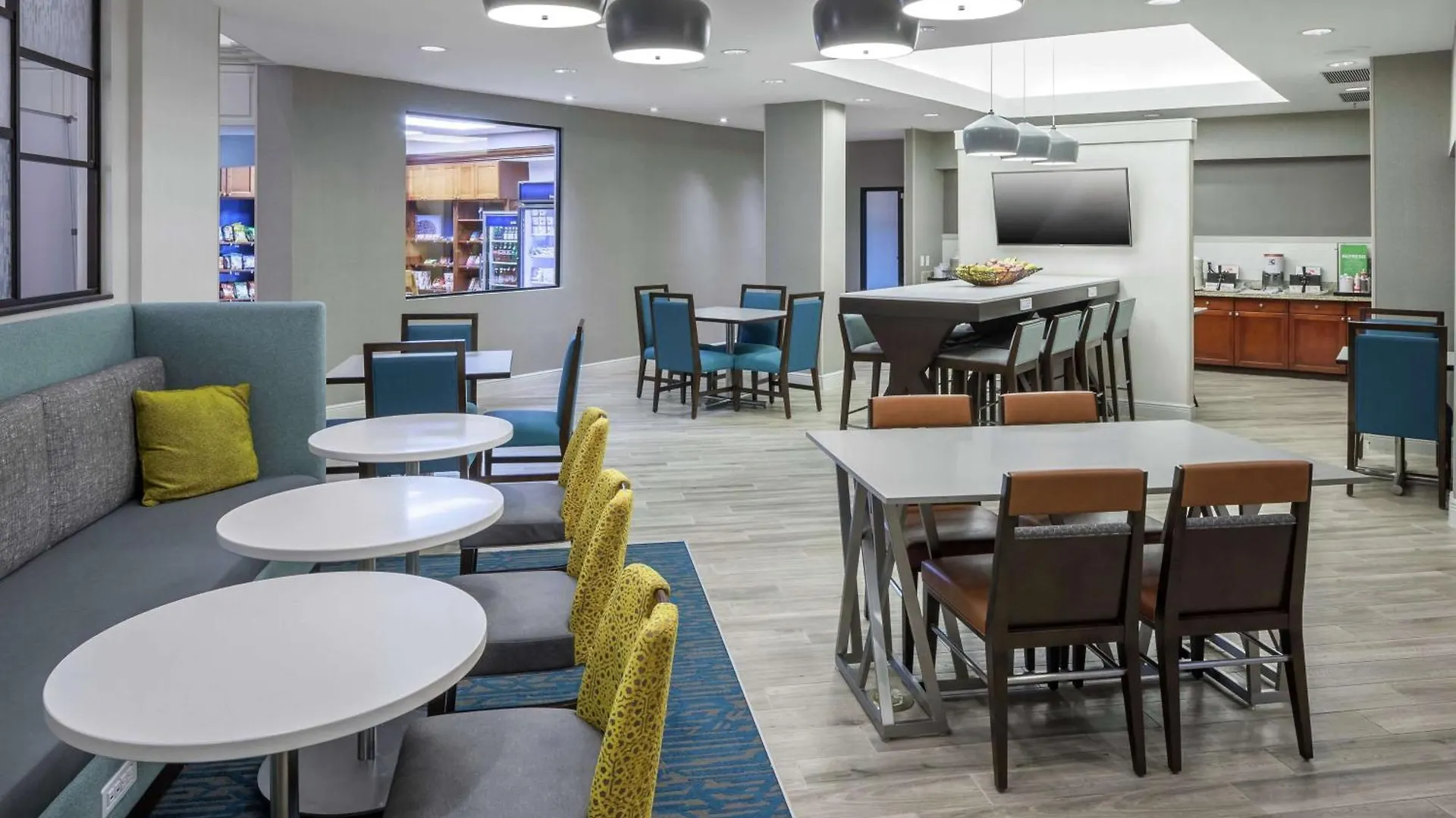 Hotel Hampton & Miami-doral Dolphin Mall